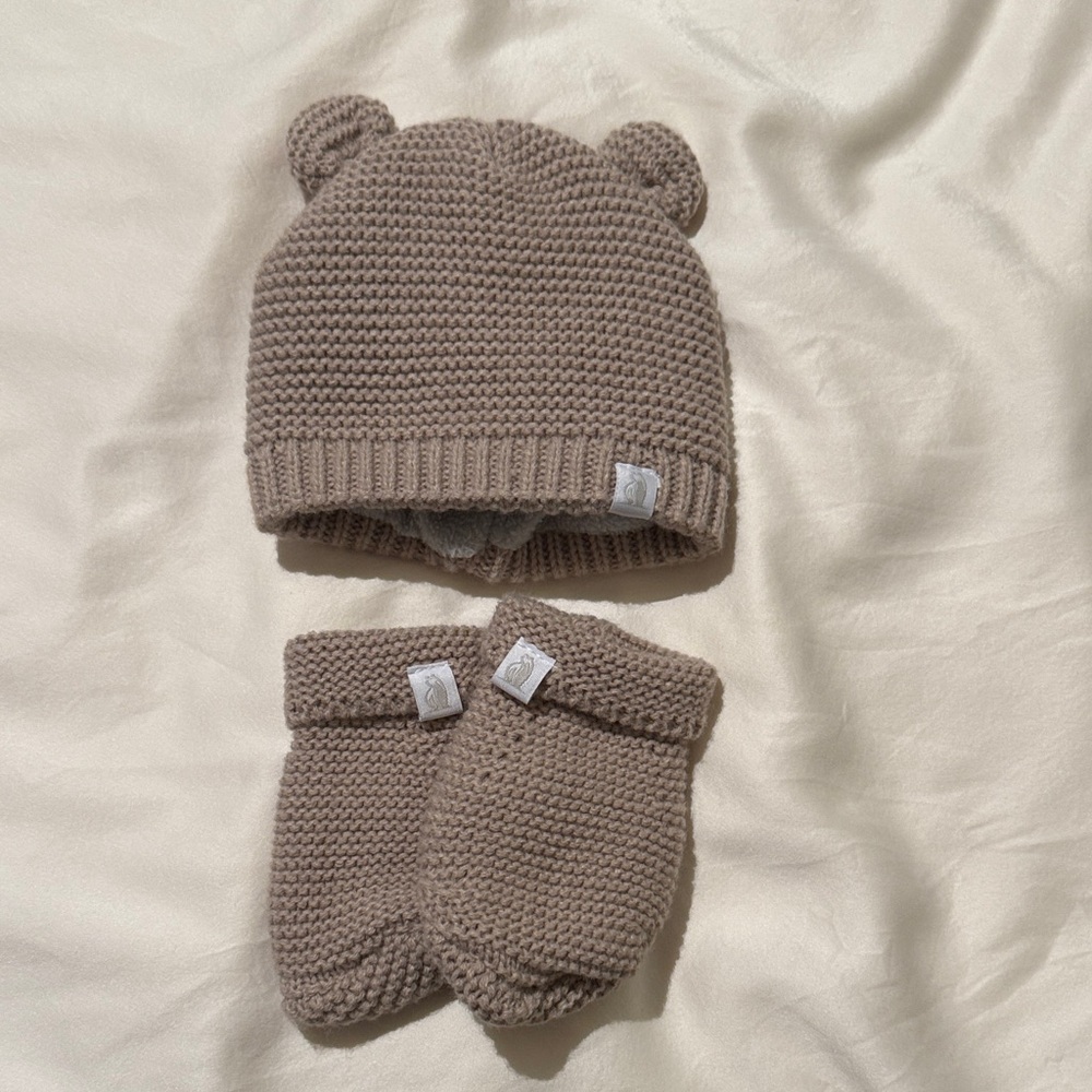 Children's Knit Bear Beanie and Mittens Set - Taupe